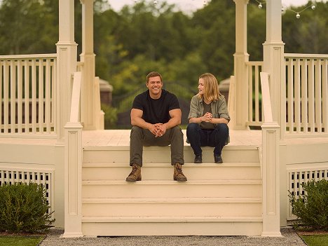 Alan Ritchson, Willa Fitzgerald - Reacher - Pite - Filmfotók