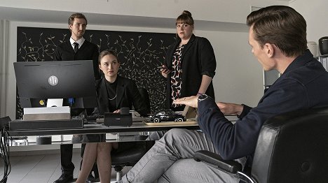 Jan Krauter, Marlina Mitterhofer, Stefanie Reinsperger - Tatort - Liebe mich! - Van film
