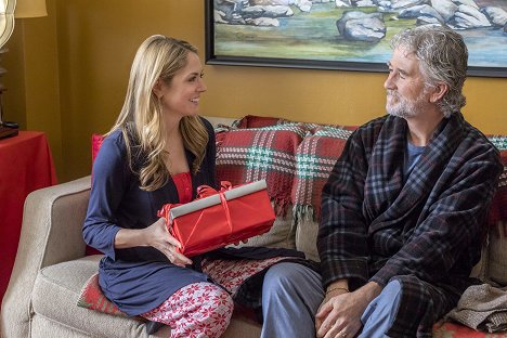 Brooke Nevin, Patrick Duffy - The Christmas Cure - Kuvat elokuvasta