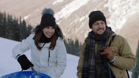 Lacey Chabert, Tyler Hynes - Winter in Vail - Filmfotos