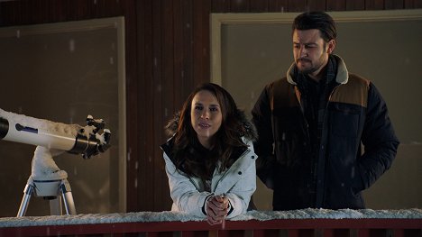 Lacey Chabert, Tyler Hynes - Winter in Vail - Film