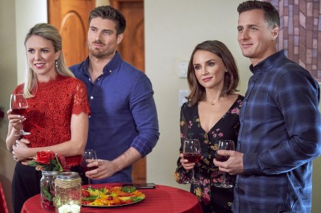 Stephanie Bennett, Marcus Rosner, Rachael Leigh Cook, Brendan Penny - Valentine in the Vineyard - Photos