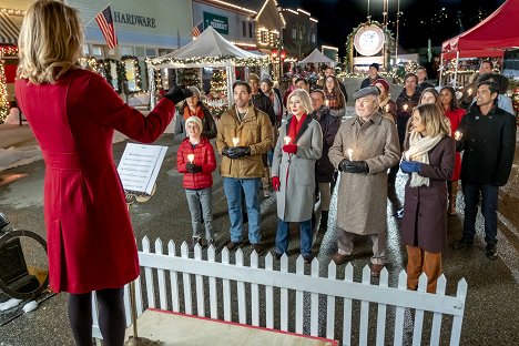 Jesse Filkow, Tim Rozon, Beth Broderick, Fred Keating, Candace Cameron Bure - Christmas Town - Photos