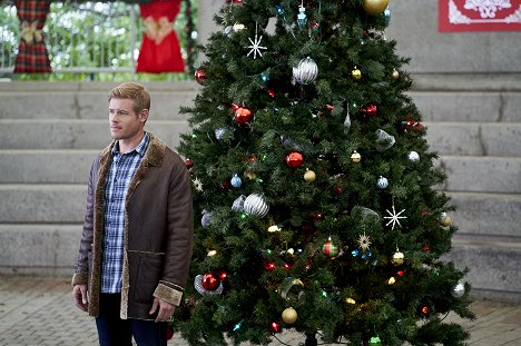 Trevor Donovan - Nostalgic Christmas - Filmfotos