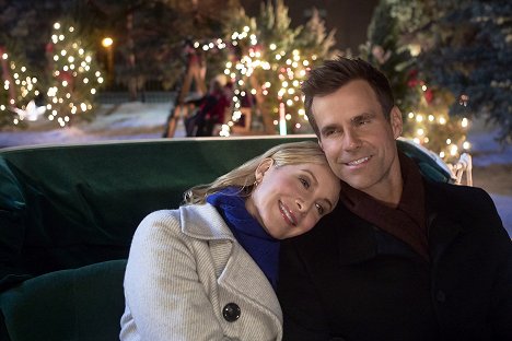 Elizabeth Mitchell, Cameron Mathison - The Christmas Club - Van film