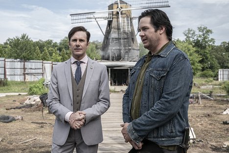 Josh Hamilton, Josh McDermitt - The Walking Dead - No Other Way - Film