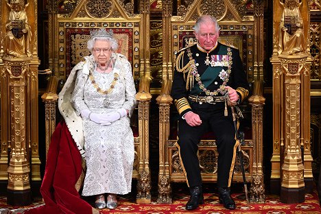 královna Alžběta II., Karel III. - Alžběta II. a princ Charles - Z filmu
