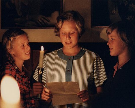 Line Arlien-Søborg, Marian Wendelbo, Gitte Iben Andersen - Kundskabens træ - De la película