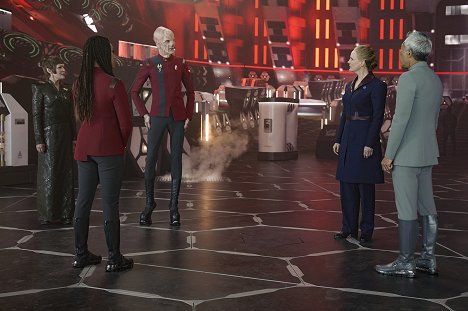 Tara Rosling, Doug Jones, Chelah Horsdal - Star Trek: Discovery - Species Ten-C - Photos