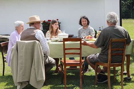 Dana Syslová, Pavla Gajdošíková, Pavel Liška - Špunti na cestě - Host do domu - Filmfotos