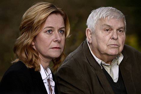 Petra Špalková, Stanislav Šárský - Stíny v mlze - Doba - Filmfotók