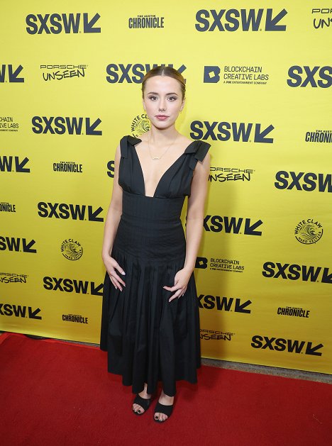 Premiere of "The Unbearable Weight of Massive Talent" during the 2022 SXSW Conference and Festivals at The Paramount Theatre on March 12, 2022 in Austin, Texas - Lily Mo Sheen - O Peso Insuportável de Um Enorme Talento - De eventos