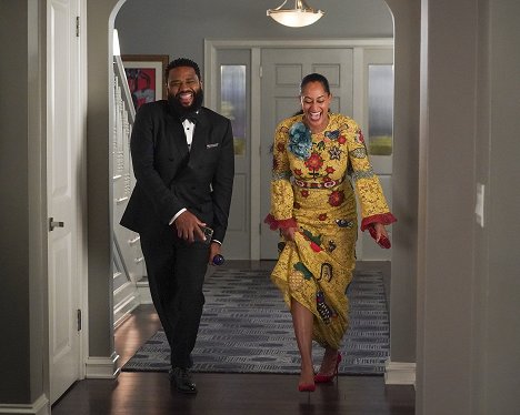 Anthony Anderson, Tracee Ellis Ross - Black-ish - And the Winner Is... - Filmfotos
