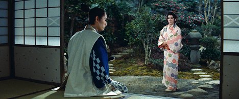 Tatsuya Nakadai, 有馬稲子 - Ogin sama - De la película