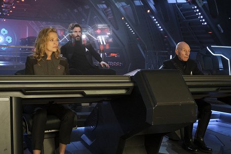 Jeri Ryan, Santiago Cabrera, Patrick Stewart - Star Trek: Picard - Assimilation - Photos