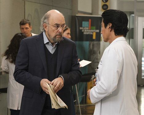 Richard Schiff, Will Yun Lee - The Good Doctor - A família - Do filme