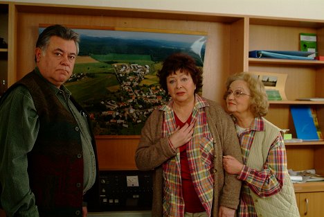 Vlastimil Zavřel, Alena Vránová, Jaroslava Obermaierová - Náves - Ségry - Filmfotók