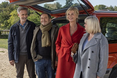 Thierry Lhermitte, Patrick Timsit, Michèle Laroque, Isabelle Nanty - Dancing On - Photos