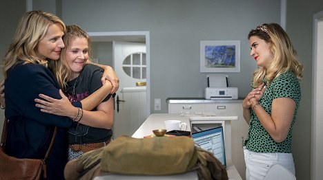 Tanja Wedhorn, Tina Amon Amonsen, Morgane Ferru - A tengerparti doktor - Schwesterherz - Filmfotók