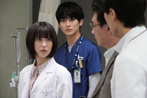 Minami Hamabe, Fumiya Takahashi - Doctor White - De la película