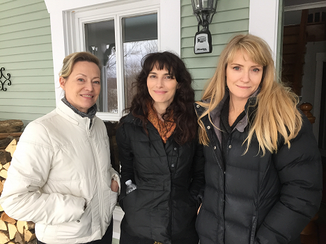 Gabrielle Lazure, Liane Balaban, Helene Joy - Woman In Car - Dreharbeiten