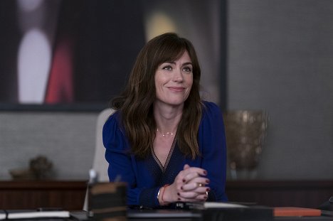 Maggie Siff - Billions - Hostis Humani Generis - Filmfotos