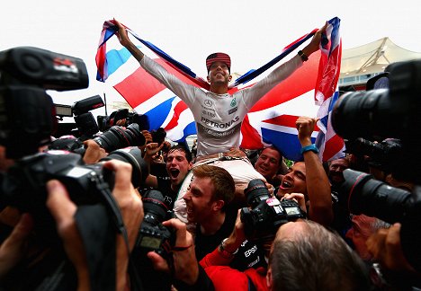 Lewis Hamilton - Lewis Hamilton: The Winning Formula - De la película