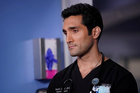 Dominic Rains - Nemocnice Chicago Med - Be the Change You Want to See - Z filmu