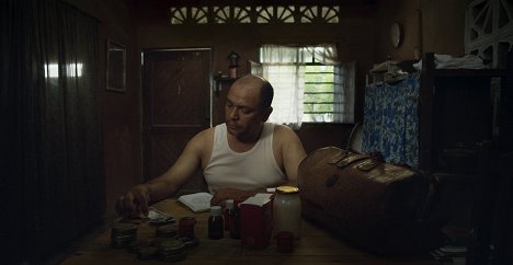 Carlos Vergara - El árbol rojo - De la película