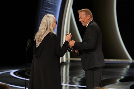 Jane Campion, Kevin Costner - 94th Annual Academy Awards - De la película