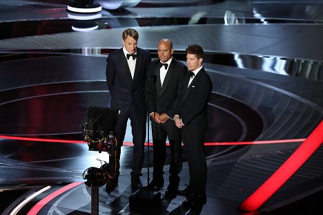 Tony Hawk, Kelly Slater, Shaun White - 94th Annual Academy Awards - Photos