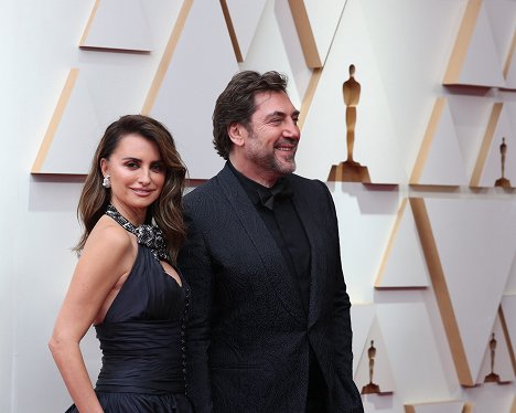 Red Carpet - Penélope Cruz, Javier Bardem - 94th Annual Academy Awards - Événements