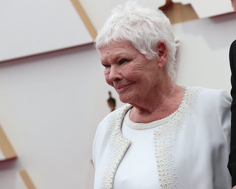 Red Carpet - Judi Dench - 94th Annual Academy Awards - Events