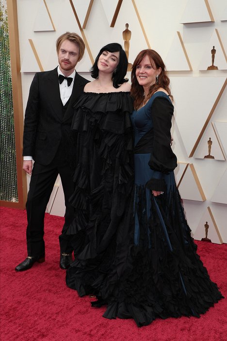 Red Carpet - Finneas O'Connell, Billie Eilish - 94th Annual Academy Awards - Eventos