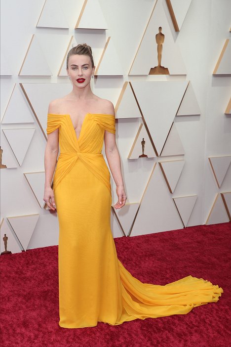 Red Carpet - Julianne Hough - Oscar 2022 - Die Academy Awards - Live aus L.A. - Veranstaltungen