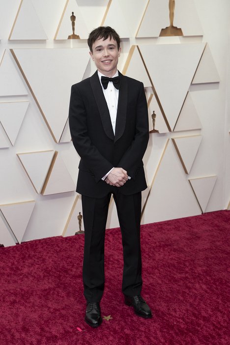 Red Carpet - Elliot Page - 94th Annual Academy Awards - Events