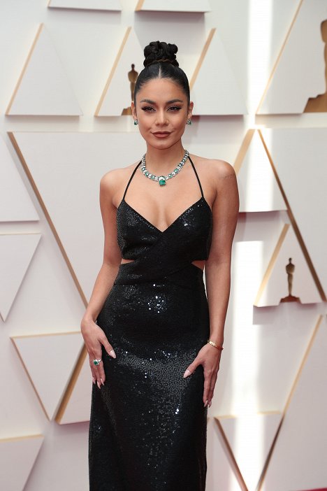 Red Carpet - Vanessa Hudgens - 94th Annual Academy Awards - Events