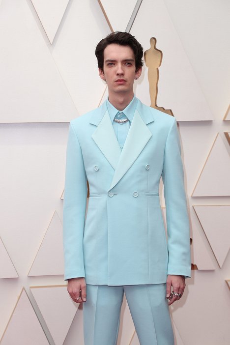 Red Carpet - Kodi Smit-McPhee - 94th Annual Academy Awards - Evenementen