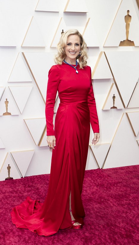 Red Carpet - Marlee Matlin - 94th Annual Academy Awards - Events
