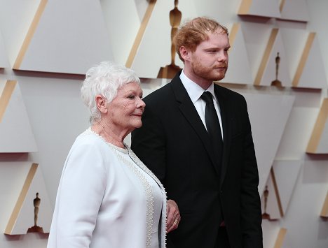 Red Carpet - Judi Dench - Oscar-gaala 2022 - Tapahtumista