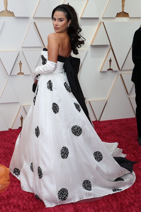 Red Carpet - Diane Guerrero - 94th Annual Academy Awards - Events