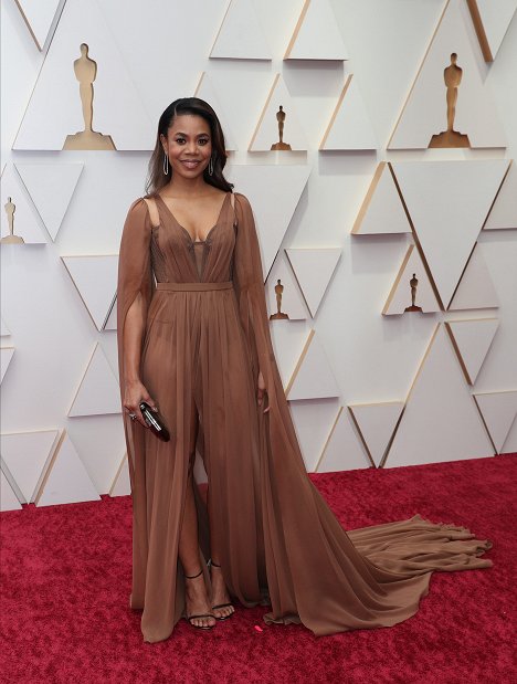 Red Carpet - Regina Hall - 94th Annual Academy Awards - Events