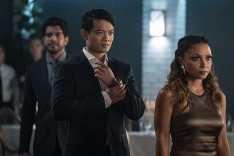 Andres Soto, Osric Chau, Danielle Nicolet - The Flash - Armageddon (4) - Filmfotos