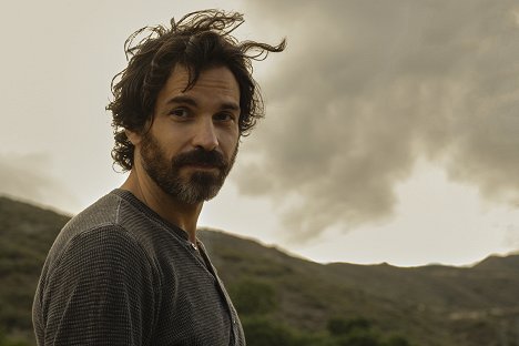 Santiago Cabrera - Star Trek: Picard - Lennätä minut Kuuhun - Kuvat elokuvasta