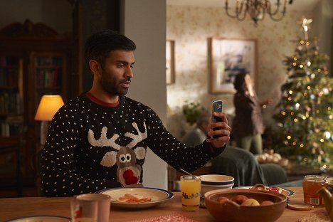 Nikesh Patel - Egy ágyban a sztárral - Christmas, Again - Filmfotók