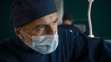Merab Ninidze - Doktor Ballouz - Leere Seiten - Z filmu