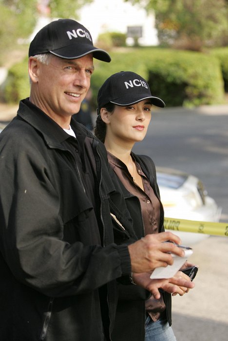 Mark Harmon, Cote de Pablo - NCIS: Naval Criminal Investigative Service - Switch - Photos