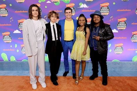 Luca Luhan, Havan Flores, Cooper Barnes, Dana Heath, Terrence Little Gardenhigh - Nickelodeon Kids' Choice Awards 2022 - Z filmu