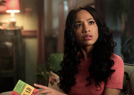 Erinn Westbrook - Riverdale - Chapter One Hundred and Two: Death at a Funeral - Photos