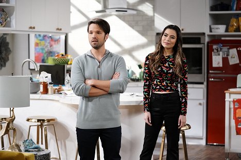 Nathan Kress, Miranda Cosgrove - iCarly Revival - iThrow a Flawless Dinner Party - Z filmu
